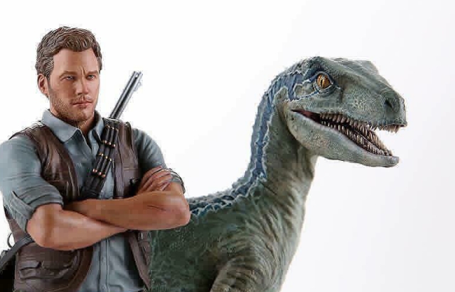 Chronicle Announce 1 9 Scale Owen And Blue Jurassic World