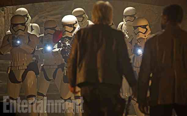 First look at Star Wars: The Force Awakens deleted scenes!