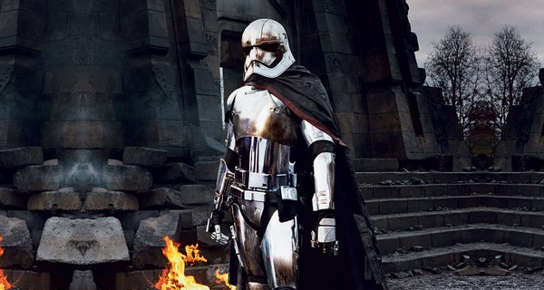 Gwendoline Christie’s Star Wars VII Chrome Trooper Captain Phasma, Secretly a Dark Side User? Not a Sith Lord.