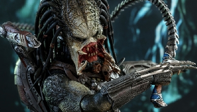 New Aliens vs. Predator Requiem Wolf Predator sixth scale figure unveiled!