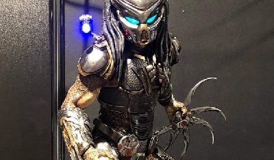 Prime 1 Studio reveal life size Predator Shuriken bust!