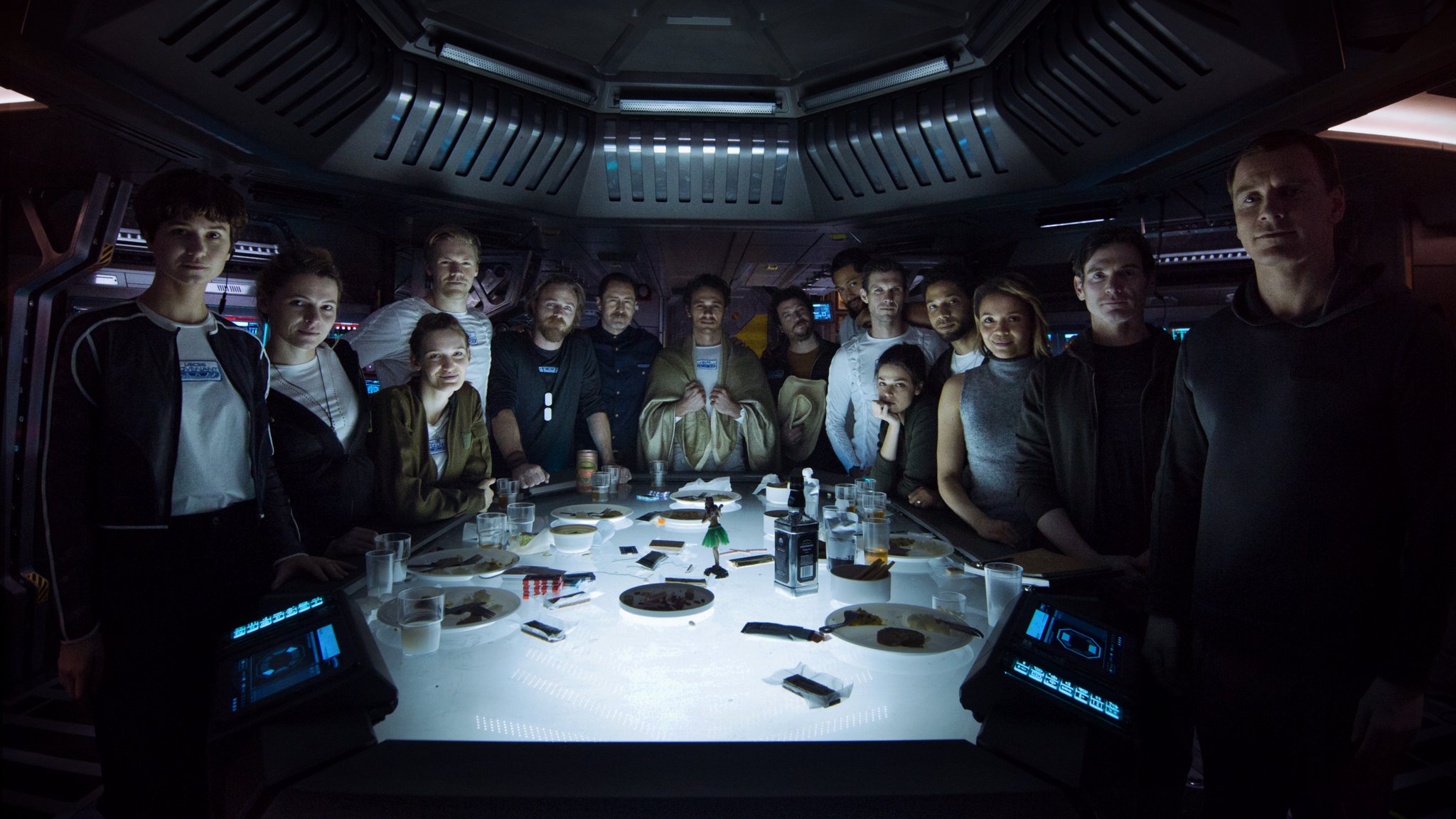 alien--covenant-crew-174699.jpg