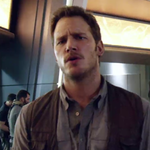 Chris Pratt gives us a tour of Jurassic World's new Visitor Centre!