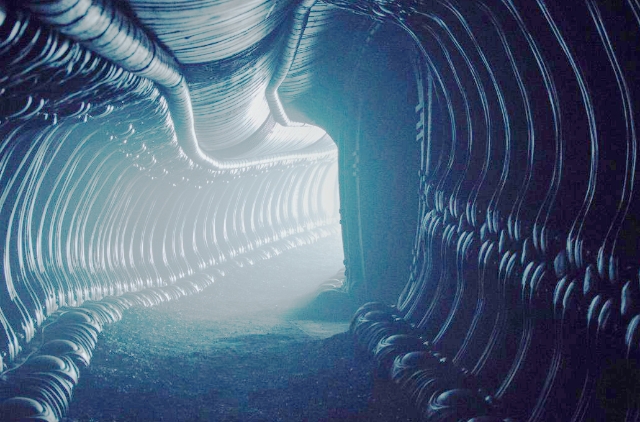 Doorway spotted in new Alien: Covenant photo