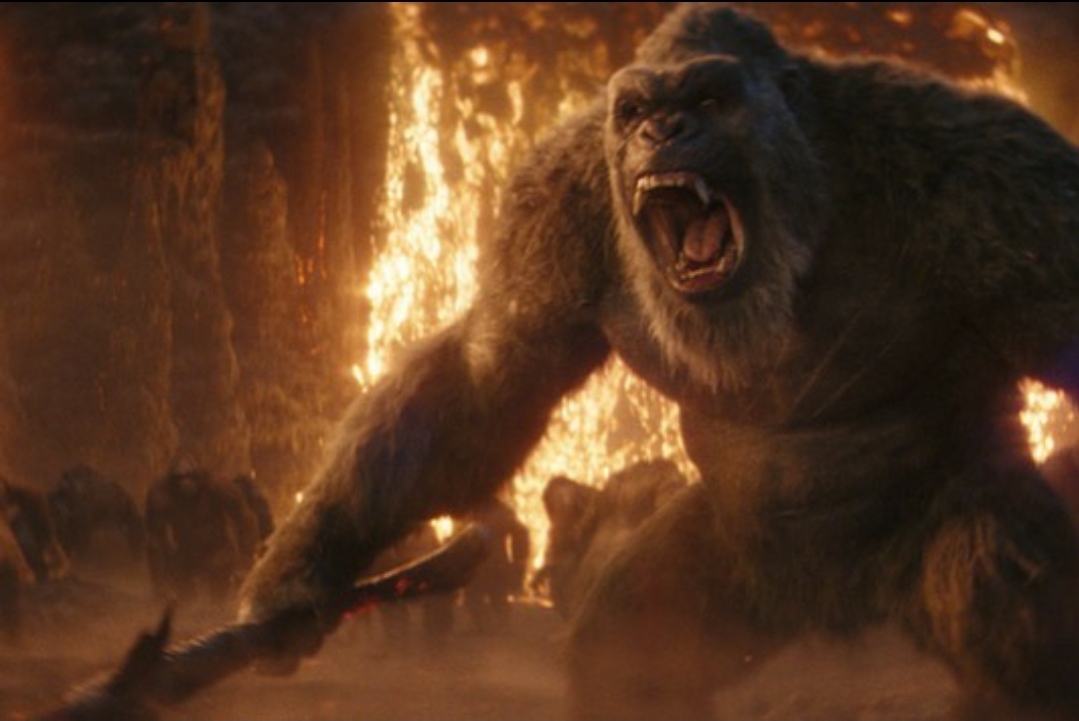 Godzilla x Kong: Kong faces Skar King