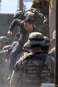 Set Photo: Aaron Taylor-Johnson on Godzilla Set