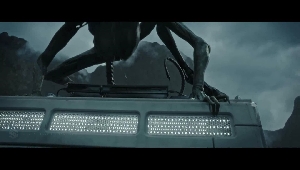 Daniels vs. Xenomorph in Alien: Covenant