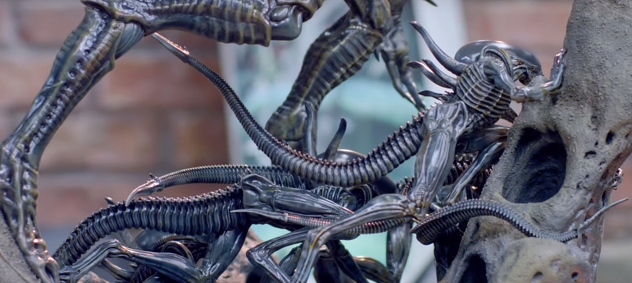 Alien King and Xenomorphs