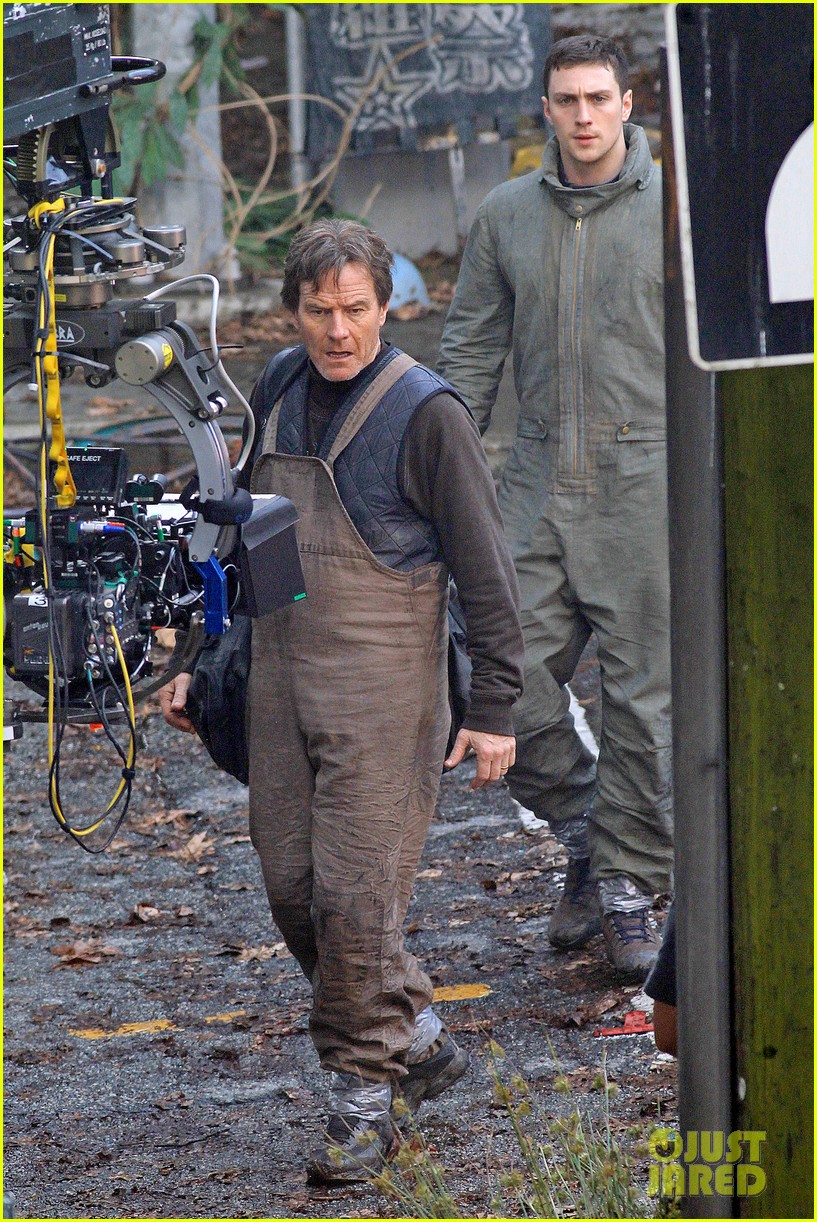 Bryan Cranston and Aaron Johnson on Godzilla Set