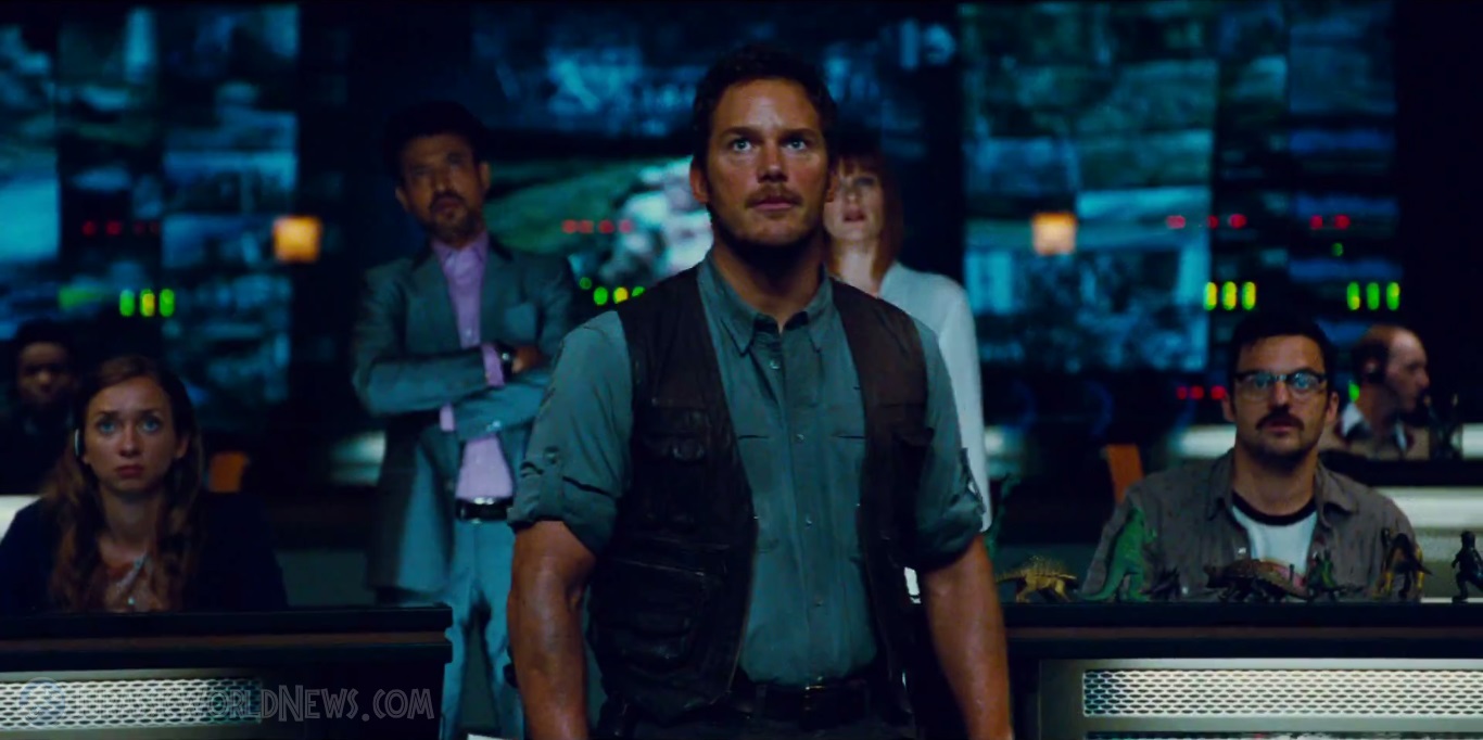 Jurassic World Global Trailer Screenshot