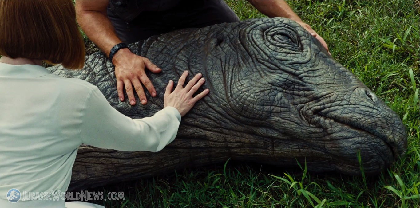 Jurassic World Super Bowl Trailer Screenshots