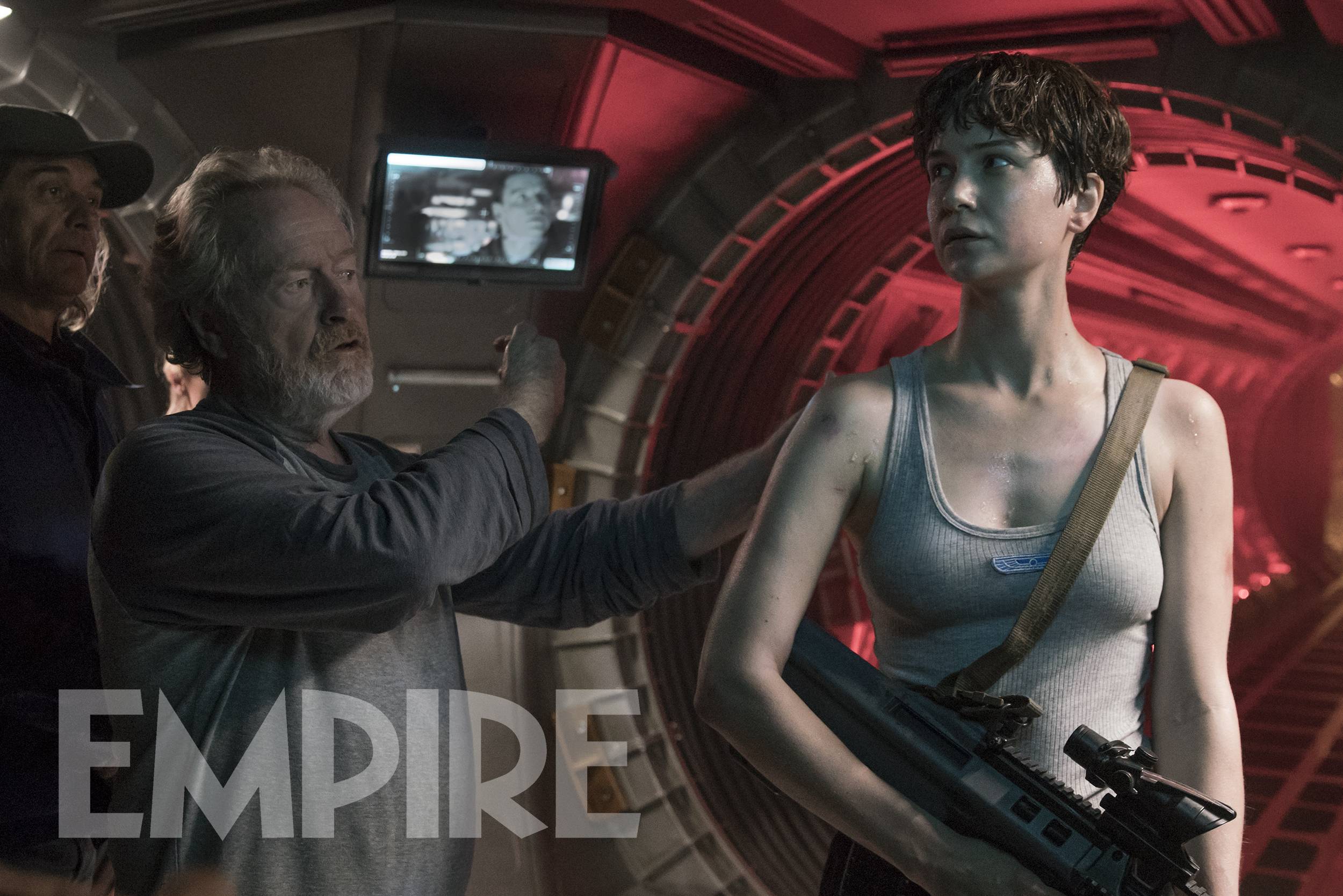 Ridley Scott directs Katherine Waterston on-set