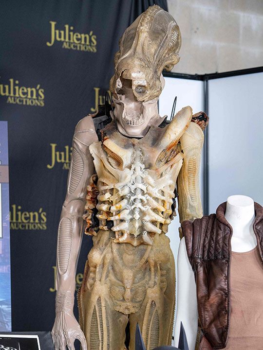 Auction: Translucent prototype Big Chap costume created by Giger - Alien: Covenant Forum